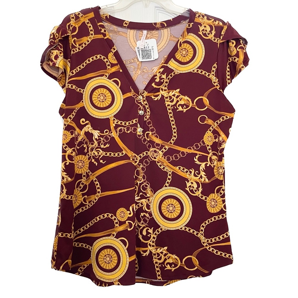 Butterfly sleeve v-neck chain print top size 1X